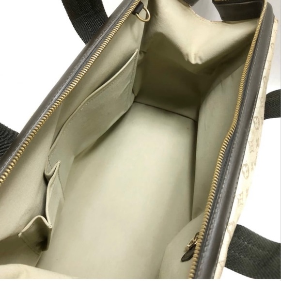 LOUIS VUITTON JOSEPHINE BAG - AUTHENTICATED - Picture 7 of 7